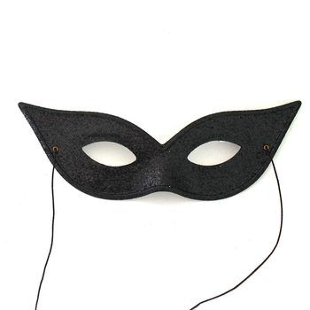 Домина и маски