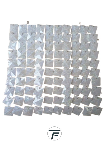 Комплект 100 пана за пайетена фонова стена с прозрачен гръб, 30*30см, плочки ХОЛОГРАМНО БЯЛО