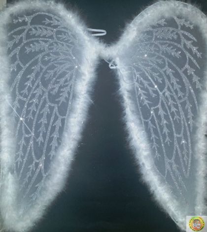 Ангелски крила-бели с пухчета